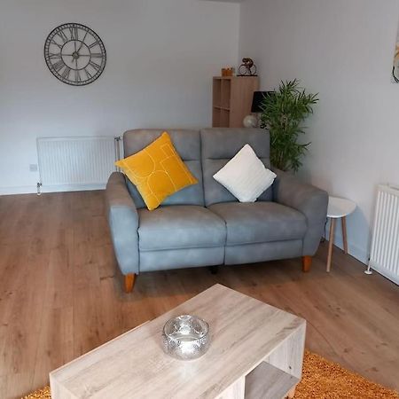 Lovely 2 Bed Flat-Great Location Apartment Дънди Екстериор снимка
