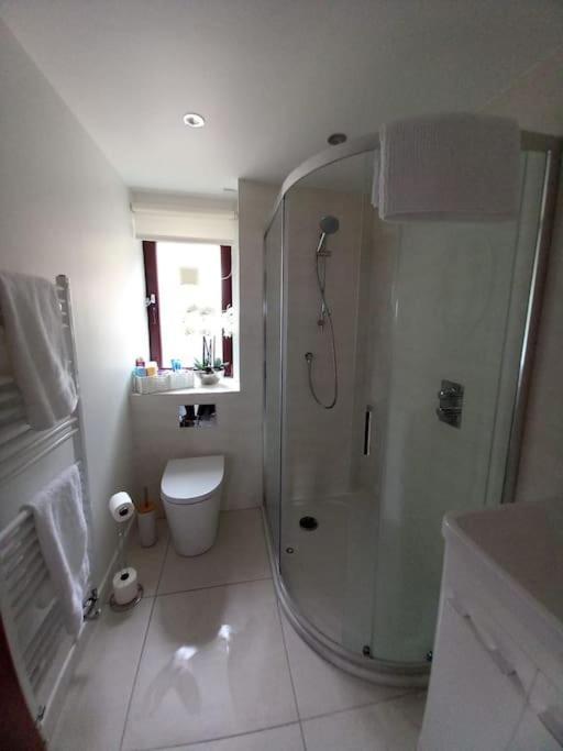 Lovely 2 Bed Flat-Great Location Apartment Дънди Екстериор снимка